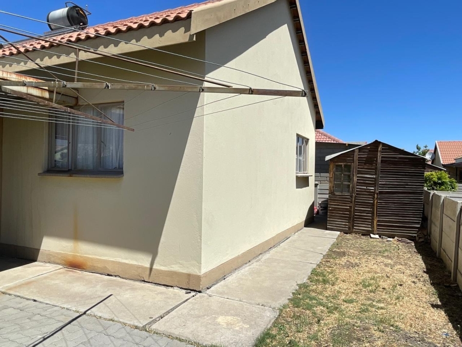 3 Bedroom Property for Sale in Freedom Park North West